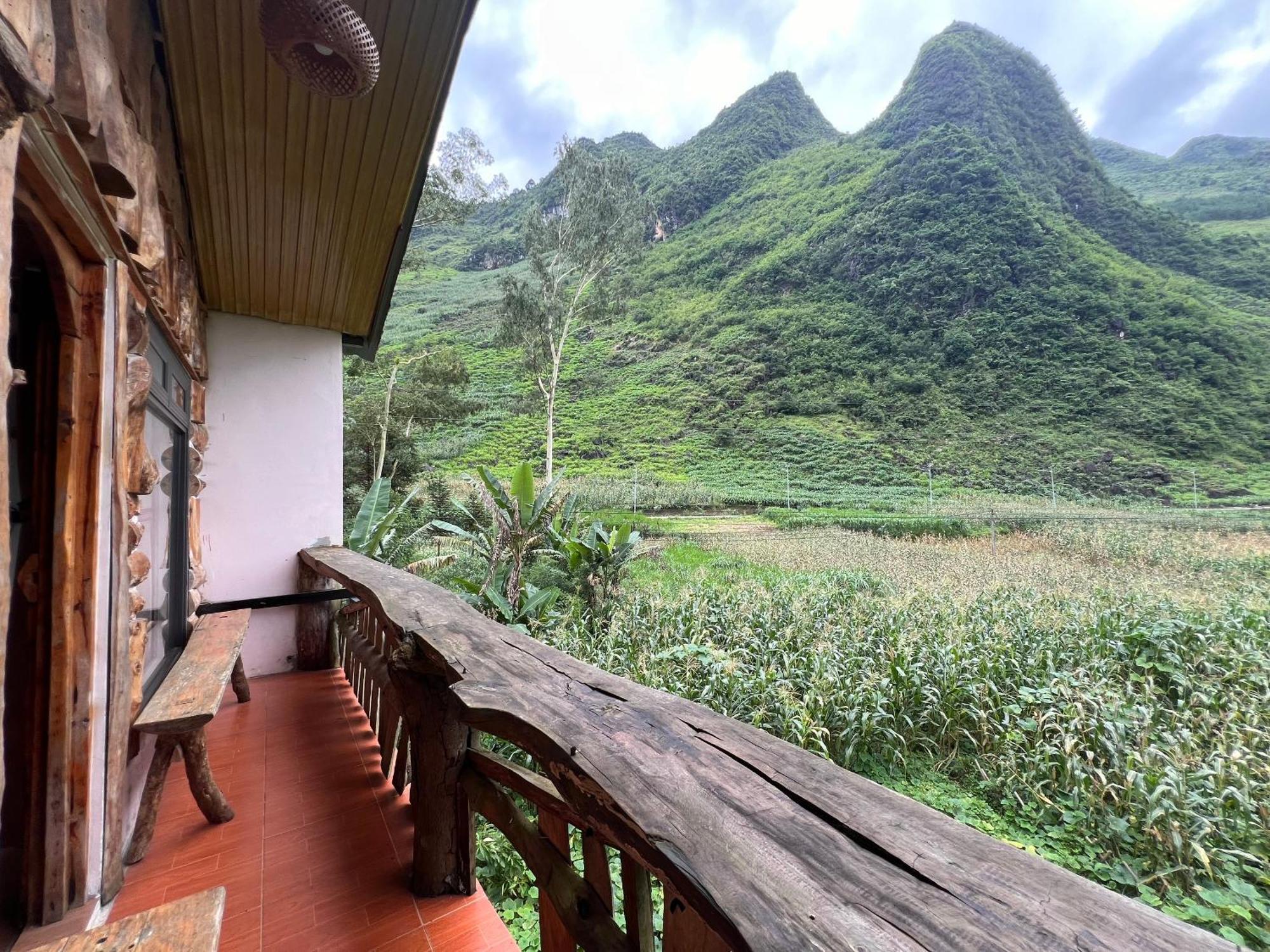 O'Chau Meo Vac Homestay Ha Giang Esterno foto